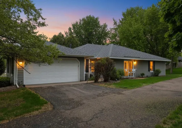 Homes for sale in Apple Valley, MN | 7775 Glenda Ct, Apple Valley, MN 55124 | MLS# 7058631