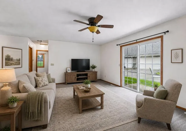Homes for sale in Apple Valley, MN | 7775 Glenda Ct, Apple Valley, MN 55124 | MLS# 7058631