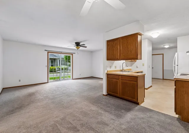 Homes for sale in Apple Valley, MN | 7775 Glenda Ct, Apple Valley, MN 55124 | MLS# 7058631
