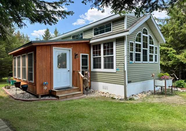 3rd image of 215 Marshall Ave, Henning, MN 56551 | MLS# 7058700