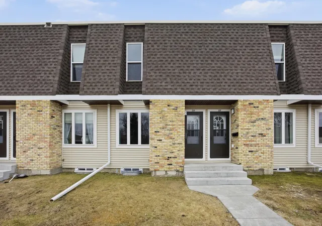 Homes for sale in West Fargo, ND | 239 12 1/2 Ave E, West Fargo, ND 58078 | MLS# 7058726