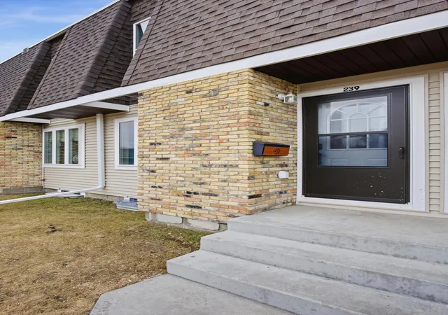 Homes for sale in West Fargo, ND | 239 12 1/2 Ave E, West Fargo, ND 58078 | MLS# 7058726
