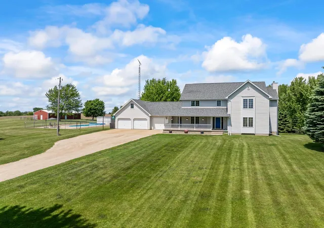 Photo 3 of Mansion for sale at 4141 90th Street Nw, Oronoco, MN 55960 | MLS# 7058740 | Listing updated on 2026-08-17