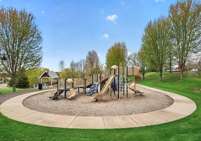 66th image of 2344 Fieldstone Curv, Saint Paul, MN 55129 | MLS# 7058772