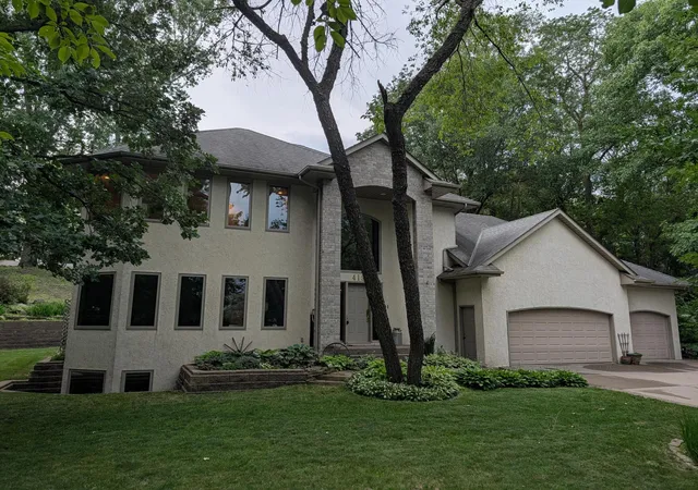 Homes for sale in Burnsville, MN | 419 Brandywine Dr, Burnsville, MN 55337 | MLS# 7058784