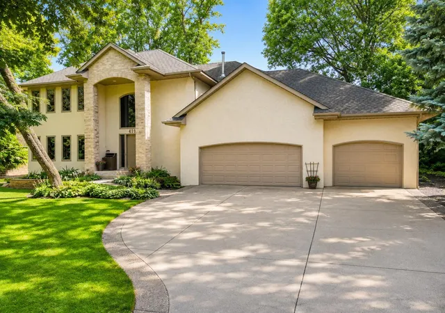 Photo 3 of Single family home for sale at 419 Brandywine Dr, Burnsville, MN 55337 | MLS# 7058784 | Listing updated on 2026-08-16