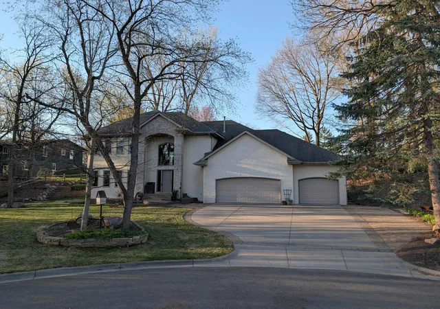 Homes for sale in Burnsville, MN | 419 Brandywine Dr, Burnsville, MN 55337 | MLS# 7058784
