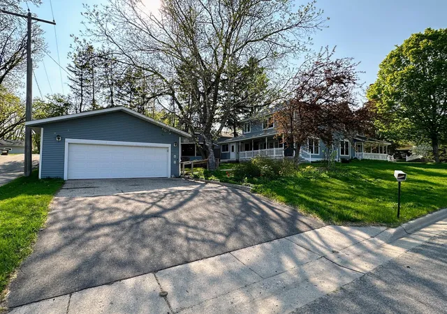 1st image of 201 W Main St W, Vergas, MN 56587 | MLS# 7058872