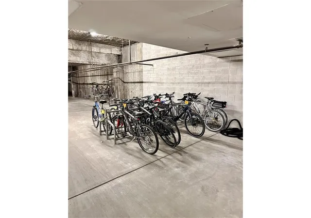 2nd image of 3300 Louisiana Ave S, Minneapolis, MN 55426