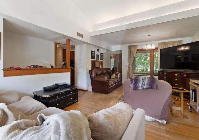 2nd image of 2906 Nash Rd, Minneapolis, MN 55430 | MLS# 7059025