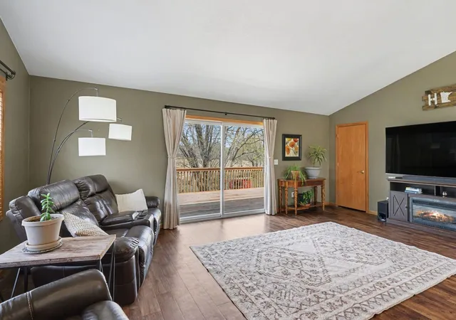 Homes for sale in Cannon Falls, MN | 13347 County 1 Blvd, Cannon Falls, MN 55009 | MLS# 7059054