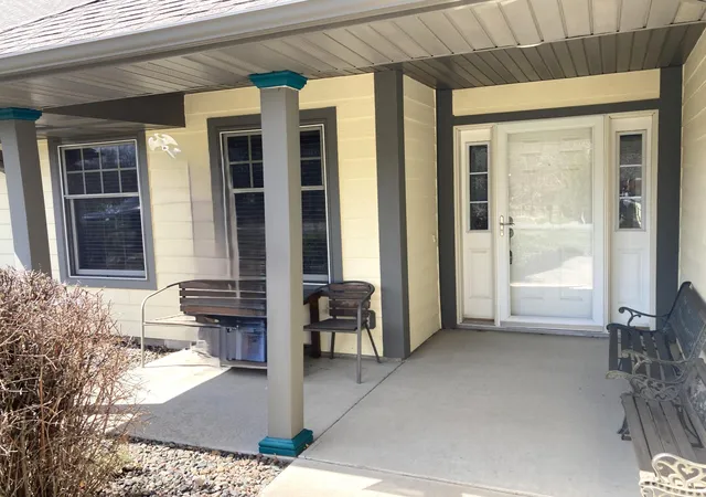 Photo 3 of Townhouse for sale at 2015 Highland Cir E, Mora, MN 55051 | MLS# 7059060 | Listing updated on 2026-09-07