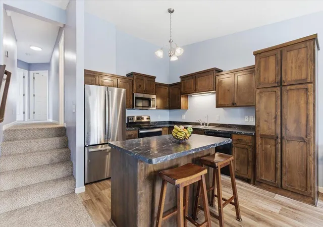 2nd image of 1411 Riverpointe Rd, Watertown, MN 55388 | MLS# 7059072