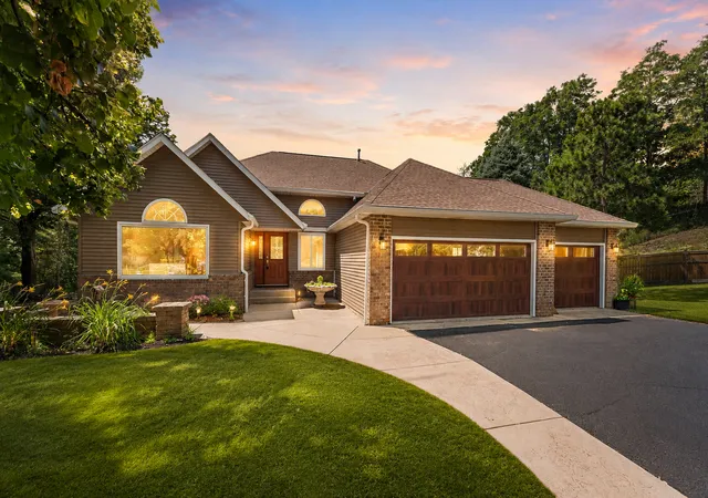 Photo 1 of Sale Pending at 2330 Overlook Cir E, Saint Paul, MN 55119 | MLS# 7059145 | Listing updated on 2026-08-15
