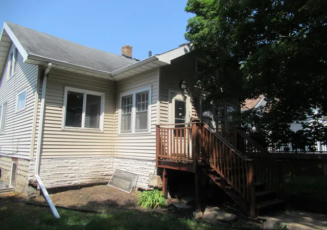 Photo 2 of Sale Pending at 921 20th Avenue Se, Minneapolis, MN 55414 | MLS# 7059245 | Listing updated on 2026-09-02