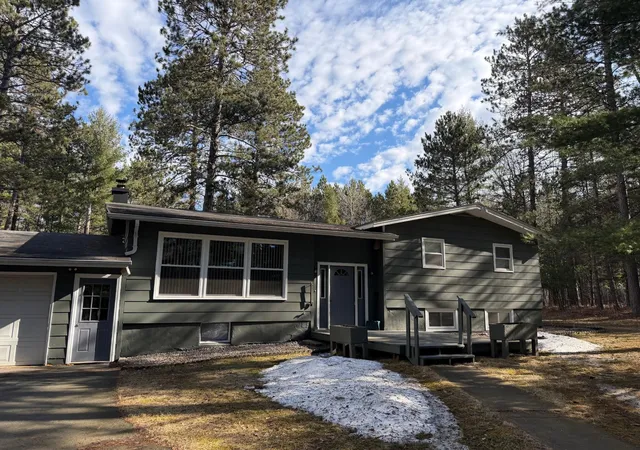 2nd image of 7428 Donnywood Cir E, Britt, MN 55710 | MLS# 7059255