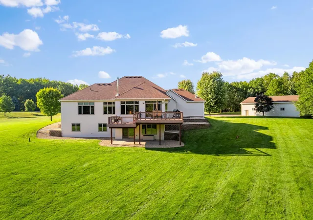 5th image of 39541 Eastwood Ave, North Branch, MN 55056 | MLS# 7059340