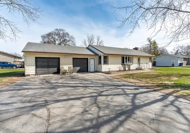 Homes for sale in Fergus Falls, MN | 122 W Fir Ave, Fergus Falls, MN 56537 | MLS# 7059363