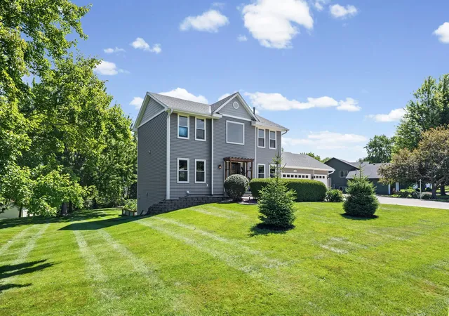 1st image of 1420 Jalger Ave Ne, Saint Michael, MN 55376 | MLS# 7059404