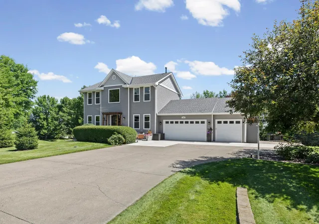Photo 4 of Sale Pending at 1420 Jalger Ave NE, Saint Michael, MN 55376 | MLS# 7059404 | Listing updated on 2026-08-20