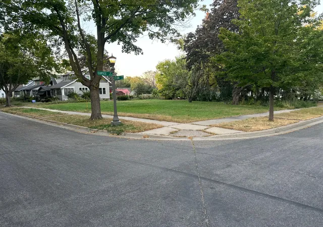 Photo 1 of Land for sale at 421 Curtice St W, Saint Paul, MN 55107 | MLS# 7059535 | Listing updated on 2026-06-24
