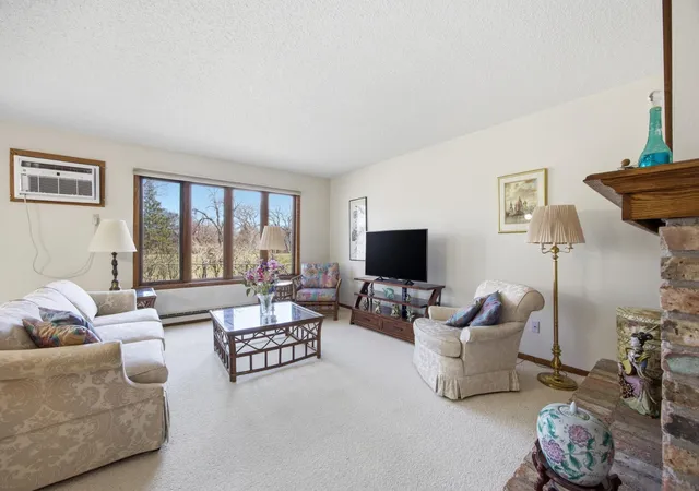 Homes for sale in Fargo, ND | 327 10Th Ave S #3, Fargo, ND 58103 | MLS# 7059553