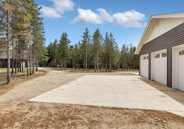 Homes for sale in Alexandria, MN | 1315 Karnis Dr Nw, Alexandria, MN 56308 | MLS# 7059572