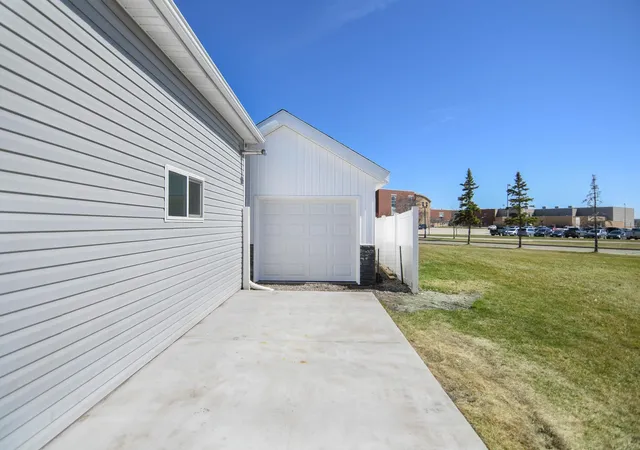 4th image of 3509 Loberg Ln, West Fargo, ND 58078 | MLS# 7059701