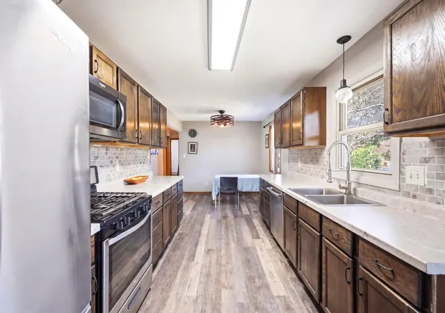 5th image of 182 Faye St, Saint Paul, MN 55119 | MLS# 7059747