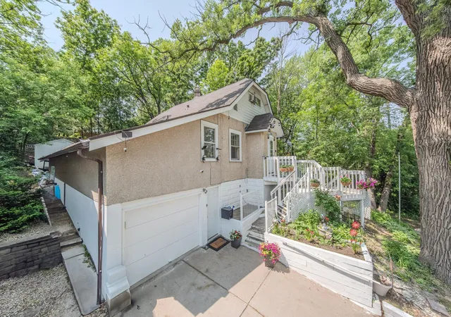 4th image of 2394 Valentine Ave, Saint Paul, MN 55108 | MLS# 7059811
