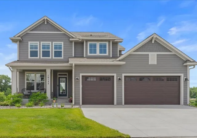 Photo 2 of Single family home for sale at 10125 Shadyview Ln N, Maple Grove, MN 55311 | MLS# 7059828 | Listing updated on 2026-08-24