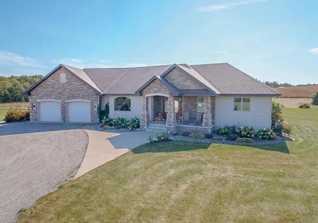 Homes for sale in Richmond, MN | 21173 280th St, Richmond, MN 56368 | MLS# 7059840