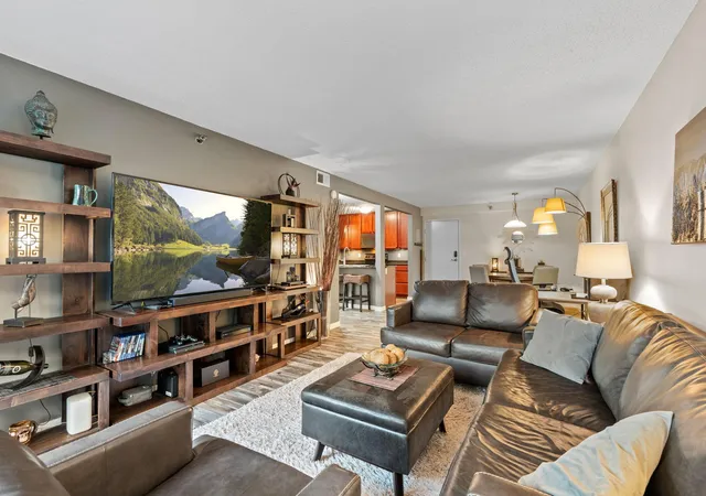Photo 3 of Condo for sale at 52 Groveland Ter #108, Minneapolis, MN 55403 | MLS# 7059874 | Listing updated on 2026-10-21