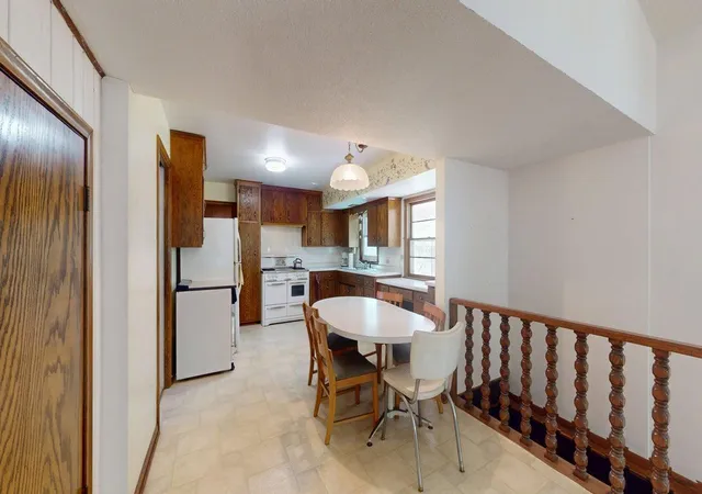 4th image of 1206 Bunker Lake Blvd Ne, Andover, MN 55304 | MLS# 7059875