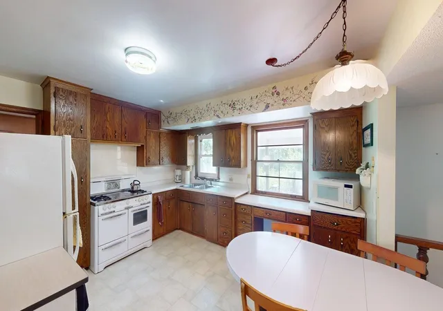 5th image of 1206 Bunker Lake Blvd Ne, Andover, MN 55304 | MLS# 7059875