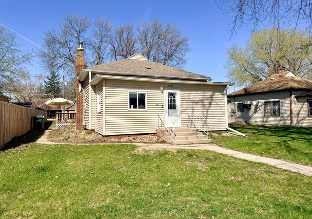 Photo 1 of Single family home for sale at 305 N Washington Ave, Fulda, MN 56131 | MLS# 7059981 | Listing updated on 2026-08-19