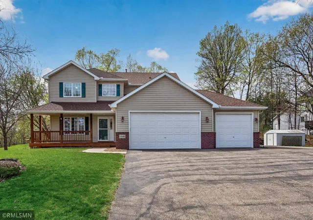 Homes for sale in Saint Bonifacius, MN | 8549 Woodland Curv, Saint Bonifacius, MN 55375 | MLS# 7060156