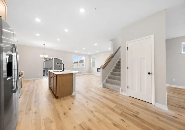 4th image of 10348 Birchwood Cir, Chaska, MN 55318 | MLS# 7060228