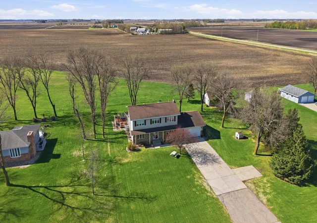 Photo 1 of Single family home for sale at 2859 19th Avenue Sw, Willmar, MN 56201 | MLS# 7060258 | Listing updated on 2026-09-22