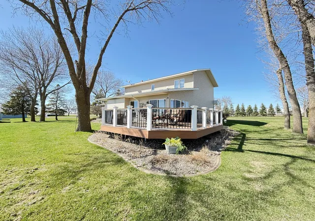 Photo 3 of Single family home for sale at 2859 19th Avenue SW, Willmar, MN 56201 | MLS# 7060258 | Listing updated on 2026-09-06