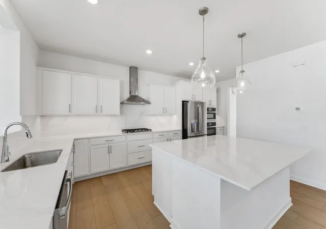 2nd image of 1714 Hadley Hills Dr Ne, Rochester, MN 55906 | MLS# 7060328
