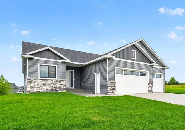 Homes for sale in Mazeppa, MN | 1693 Cherry St E, Mazeppa, MN 55956 | MLS# 7060337
