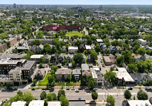 2nd image of 2641 Lyndale Ave S, Minneapolis, MN 55408 | MLS# 7060338