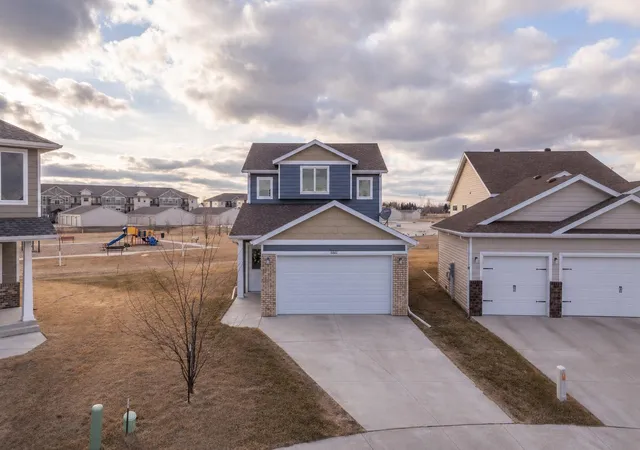 Photo 3 of Single family home for sale at 6661 21st Street S, Fargo, ND 58104 | MLS# 7060486 | Listing updated on 2026-09-18