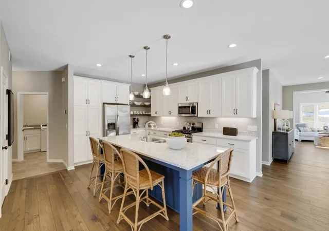 2nd image of 14953 Hillside Cir Nw, Prior Lake, MN 55372 | MLS# 7060539