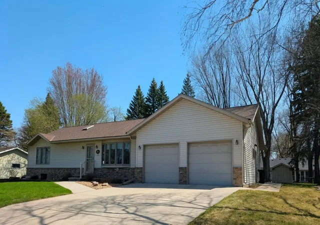 Photo 3 of Single family home for sale at 1636 N 4th Street, Montevideo, MN 56265 | MLS# 7060568 | Listing updated on 2026-09-12