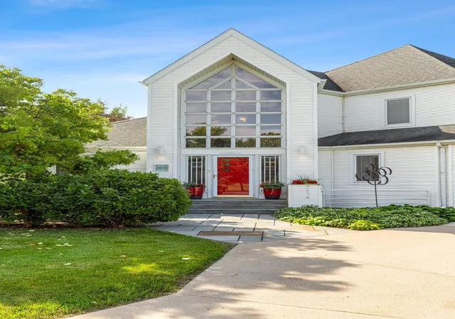 Photo 4 of Single family home for sale at 2878 Lilac Ln N, Fargo, ND 58102 | MLS# 7060595 | Listing updated on 2026-08-23