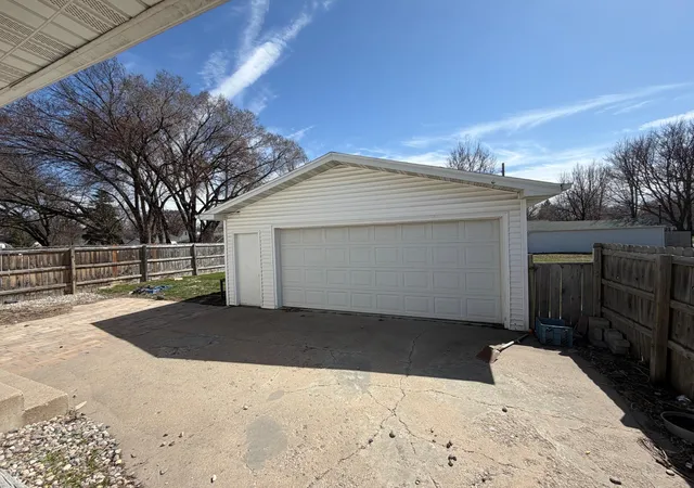 Homes for sale in Fargo, ND | 1644 8th Ave S, Fargo, ND 58103 | MLS# 7060605