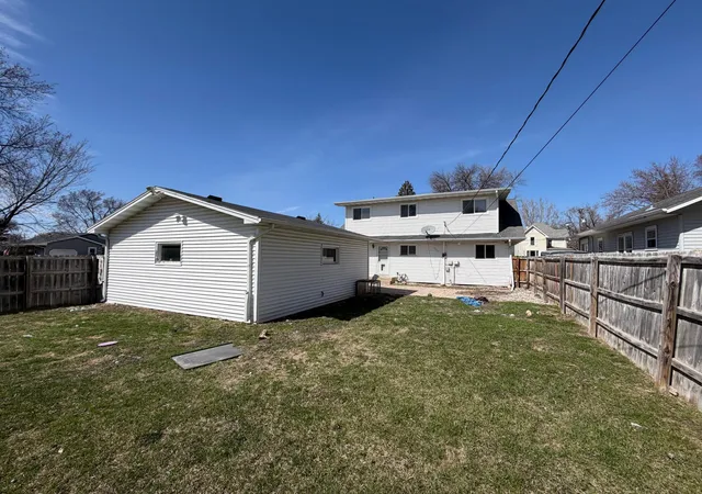 Homes for sale in Fargo, ND | 1644 8th Ave S, Fargo, ND 58103 | MLS# 7060605