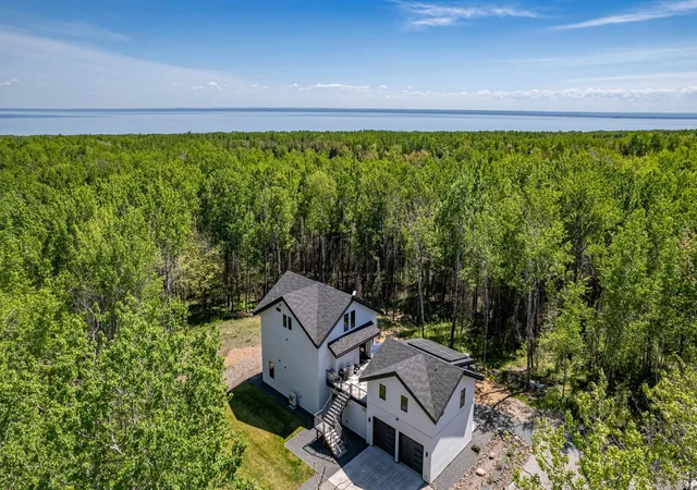 Single family home for sale at 5140 Lakewood Rd, Duluth, MN 55804 | MLS# 7060608